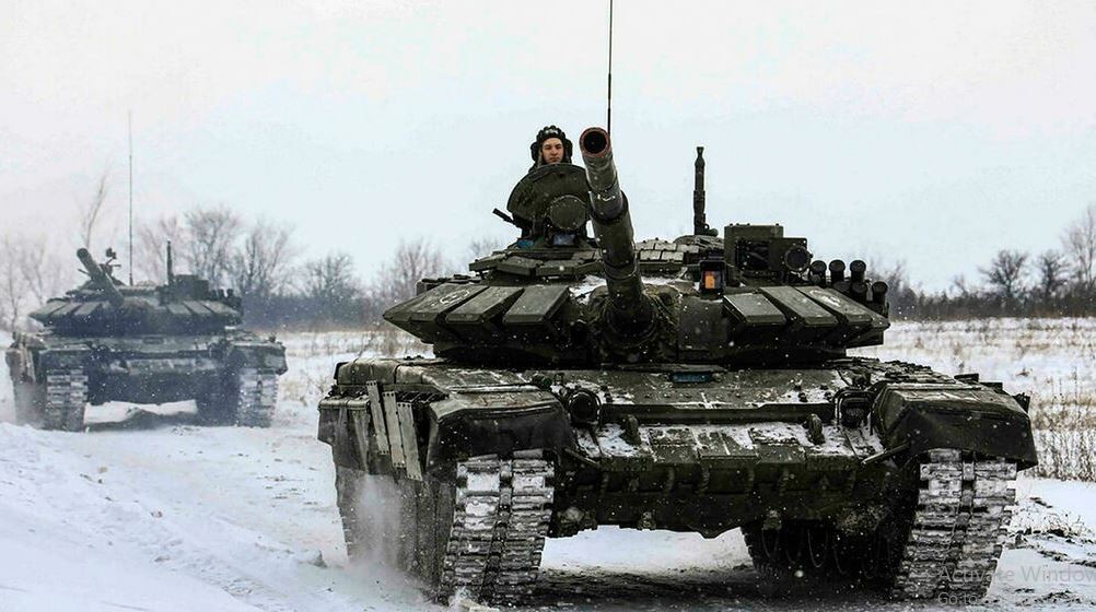 Ukraine-Russia tensions: Russia pulls some troops back from border